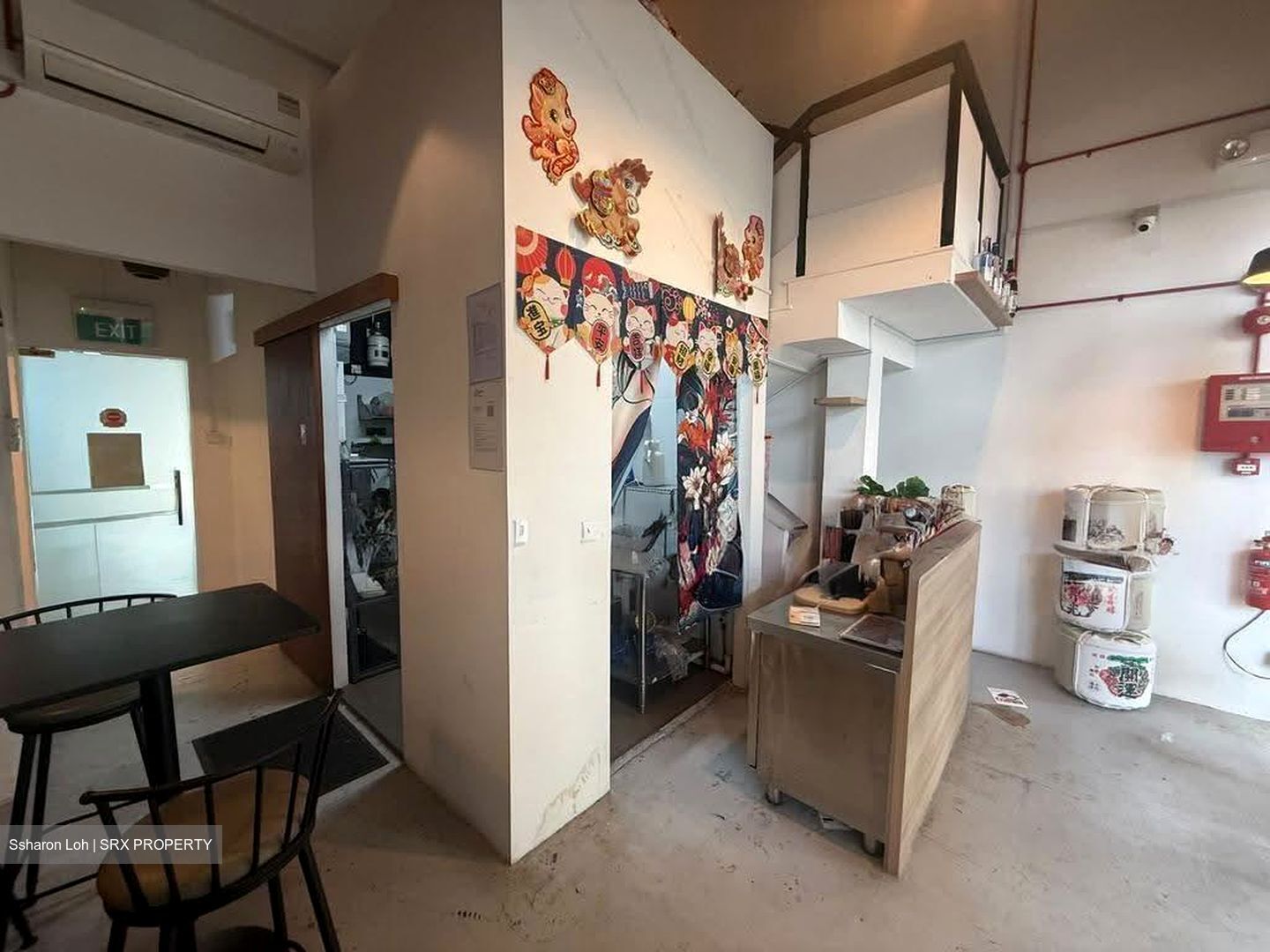 Yio Chu Kang Road (D19), Retail #613699951